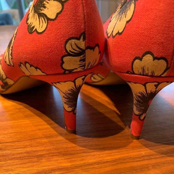 WARDROBE CLEAR OUT - WOW SHOES - GORGEOUS EYE OPENING Floral coral red Heels - Picture 3 of 7